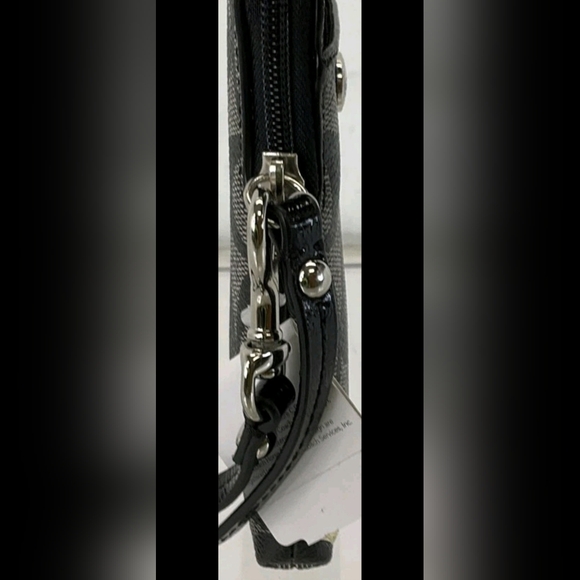 Bnwt Cellphone Wallet Coach Peyton Signature Universal Black/Gray Wristlet Pouch - Picture 5 of 9